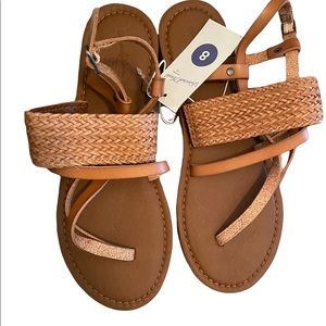 NWT Universal Thread Tan Sandals